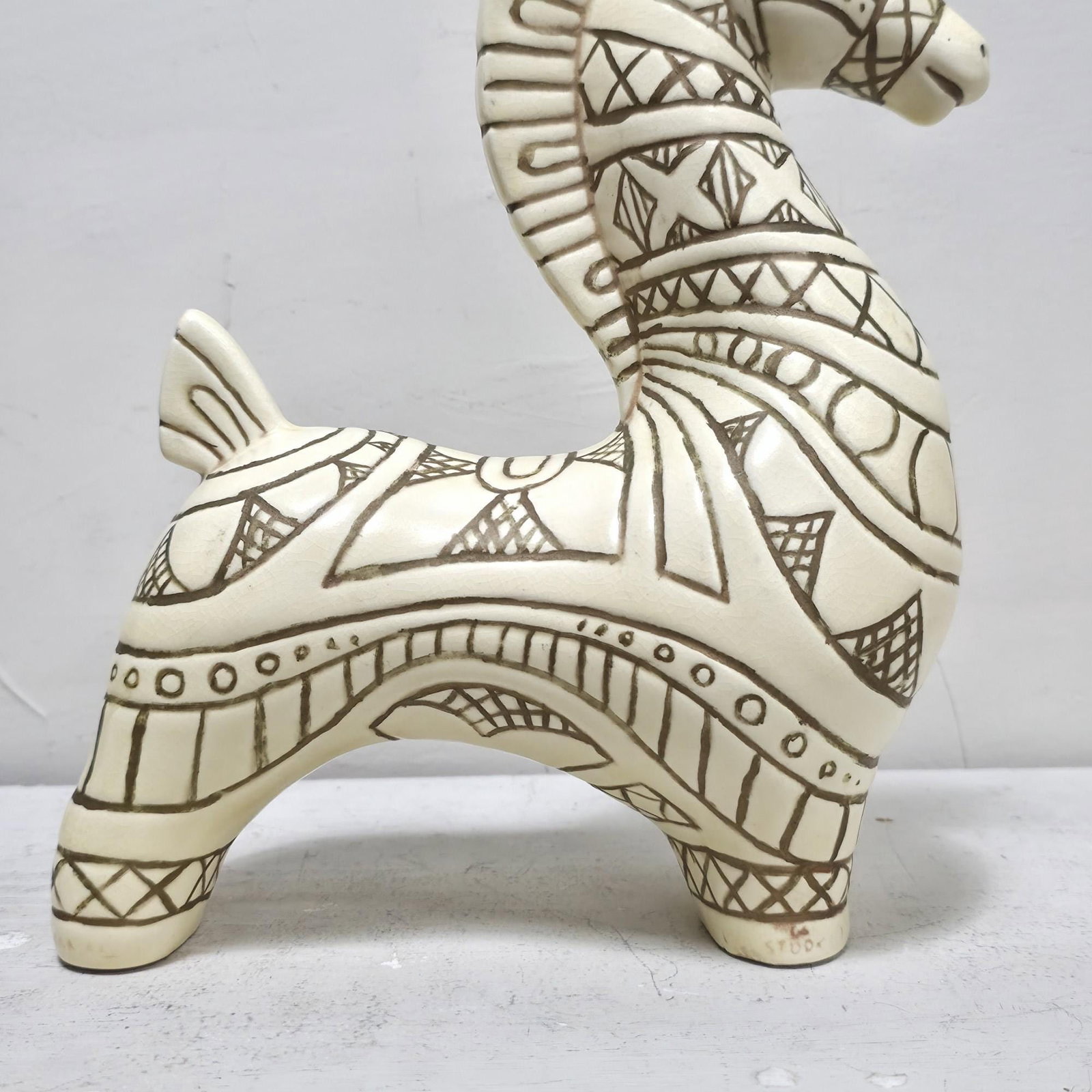 Studio Ceramic Horse Sculpture, Sgraffito Incised Geometric Decor, Signed 1967 - 12