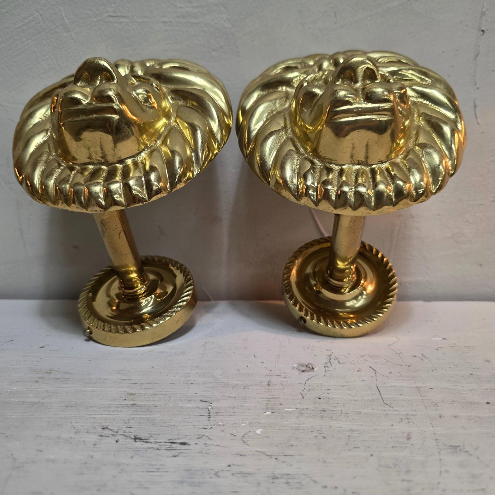 Vintage Brass Lion Head Hardware Medallion Gold Curtain Holders Hollywood Regency - 11