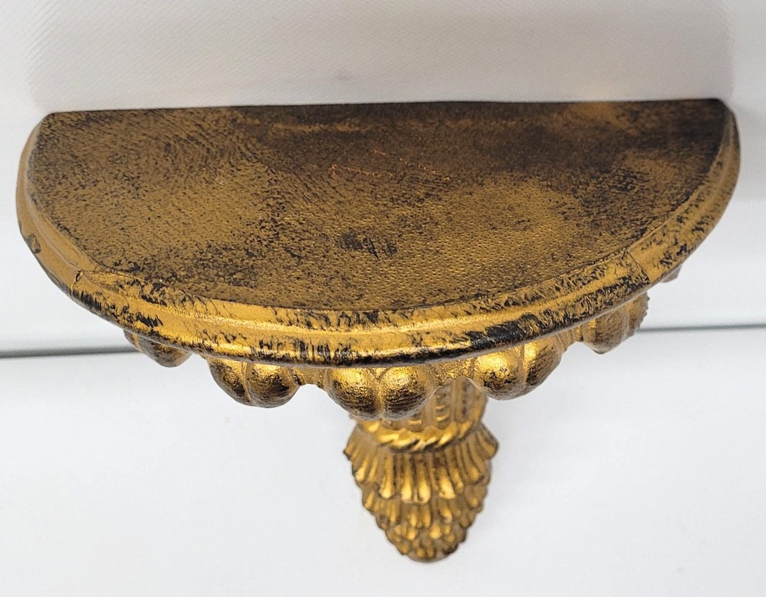 1960s Gilt Wall Bracket Sconce, Hollywood Regency Gold Metal Display Shelf - 5
