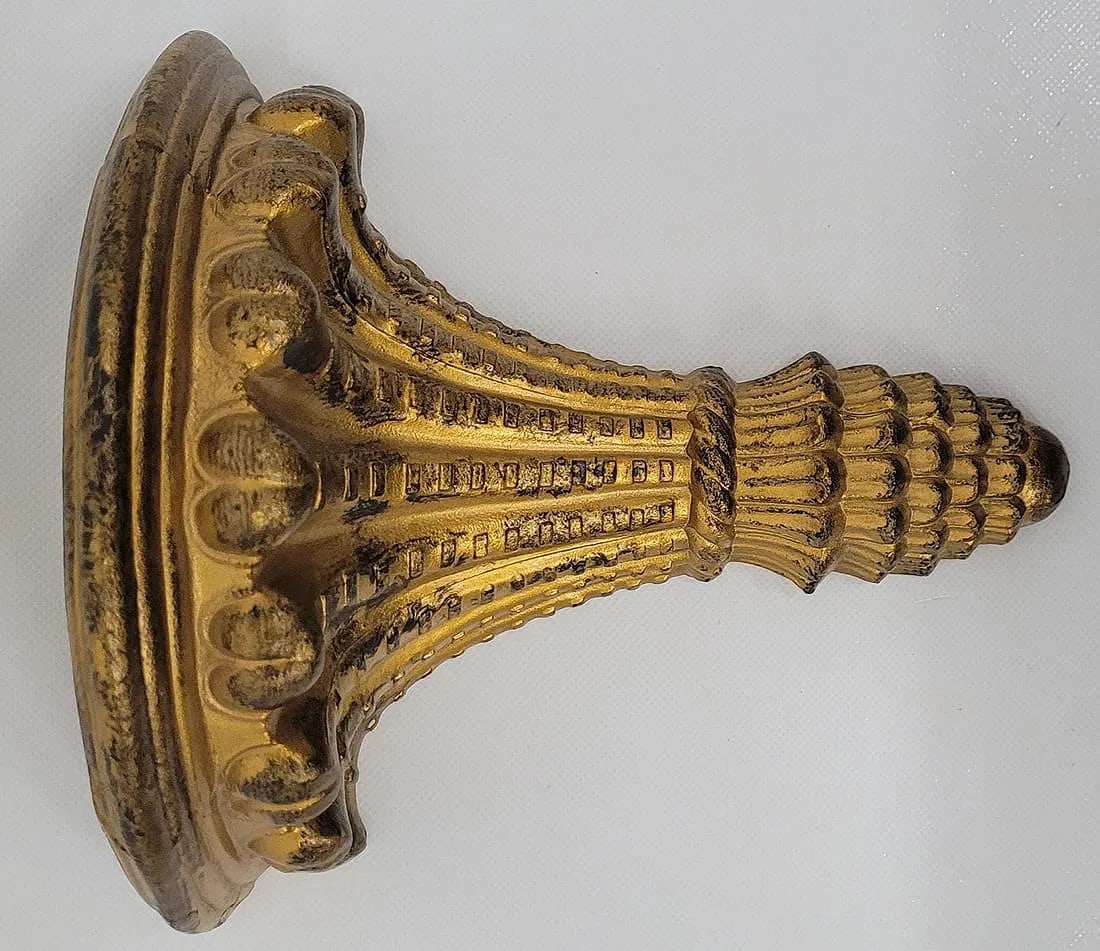 1960s Gilt Wall Bracket Sconce, Hollywood Regency Gold Metal Display Shelf - 7