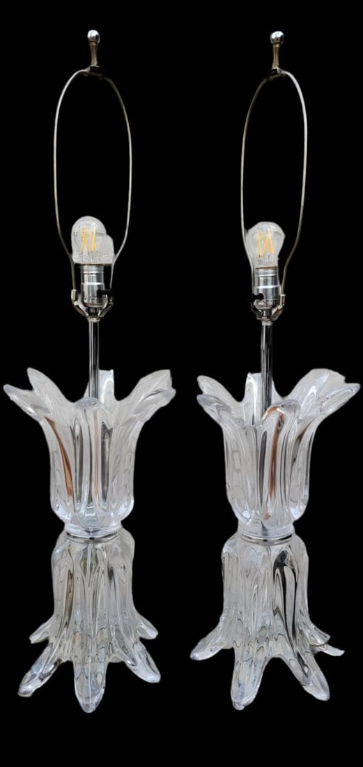 MCM "Splash" Glass Lamps by Art Vannes France - Pair: Mid Century Modern "Splash" Glass Lamps by Art Vannes France - Pair Add a striking touch of MCM artistry to your home with this pair of “Splash” glass lamps by Art Vannes, France. Known