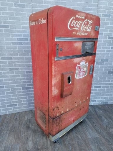Vintage Coca-Cola Vendo 83 Pop Bottles Soda Machine - 3