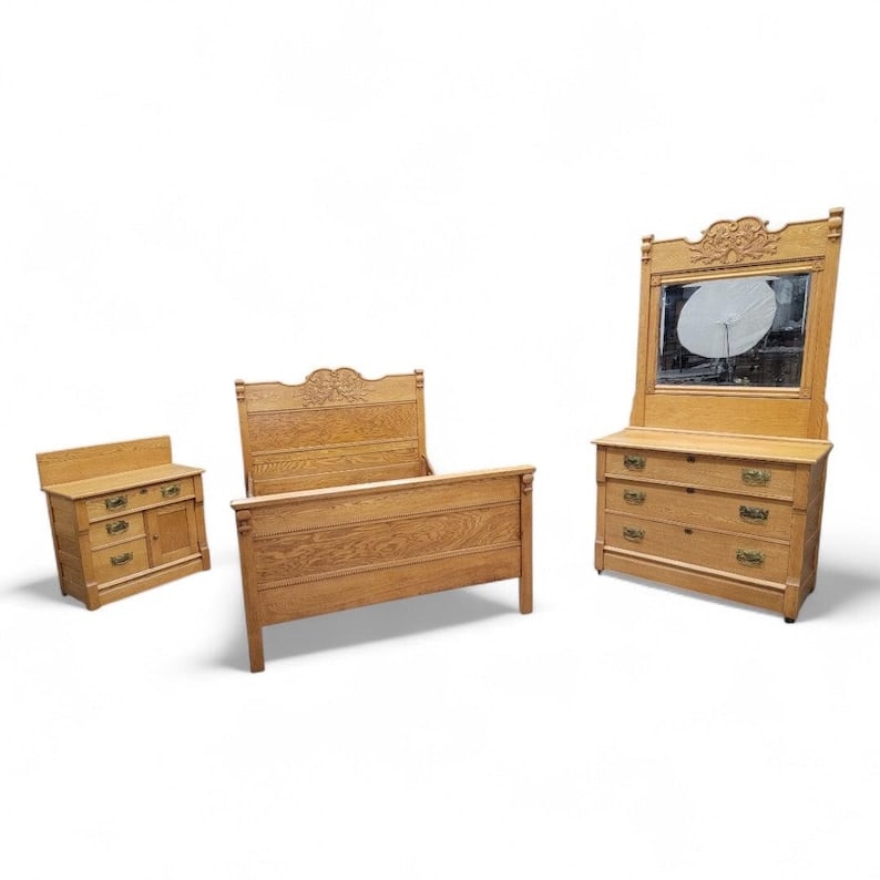 New - Antique French Country Style Bedroom Set (1 of 8)