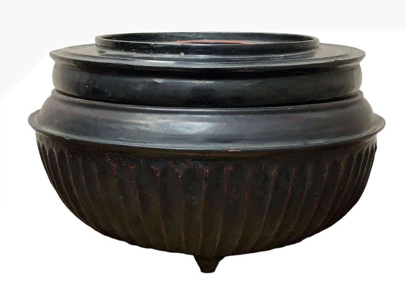 Antique Burmese Black Monk Offering Bowl Set: Antique Burmese Black Monk Offering Bowl Set Burmese black lacquered offering bowl is called a Hsun Kwet. It is unique to Burma and was used to present offerings of food at Buddhist monasteries. There