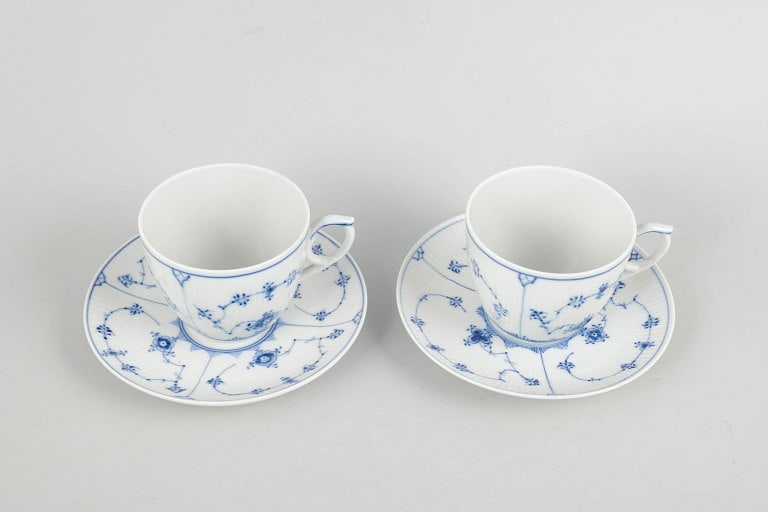 Royal Copenhagen, Denmark. Blue Fluted Plain porcelain breakfast cups with saucers in underglaze - 2