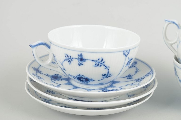 Royal Copenhagen, Denmark. Blue Fluted Plain, set of three porcelain tea cups with saucers in - 3
