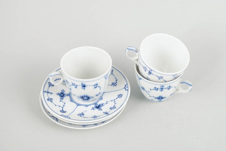 Royal Copenhagen, Denmark. Blue Fluted Plain, set of three porcelain coffee cups with saucers in - 2