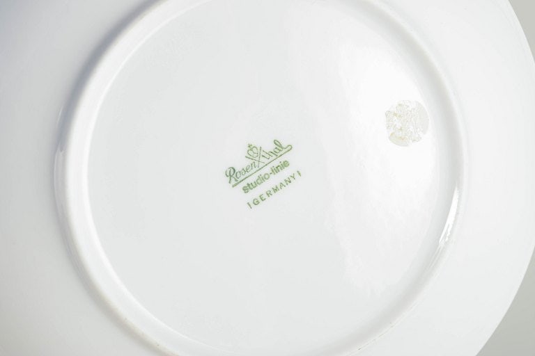 Bjørn Wiinblad for Rosenthal, Germany. Set of twelve porcelain cake plates with floral - 4