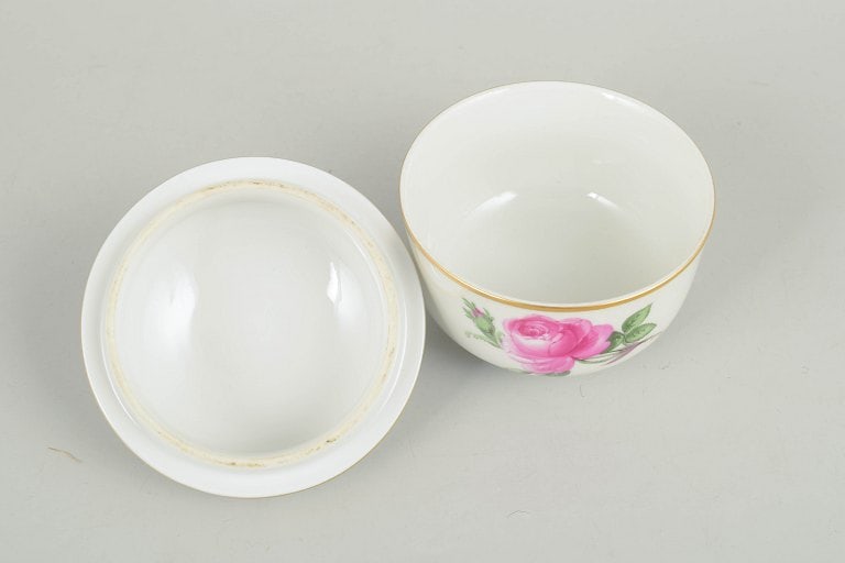Meissen, Germany. Lidded sugar bowl with polychrome flower decoration. Mid-20th century. - 3