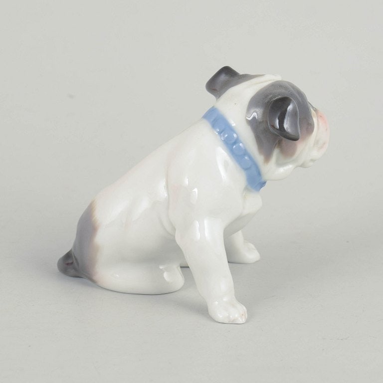 Europe. Porcelain figurine, French bulldog in grey, white and pink tones. Approx. 1940s. - 3