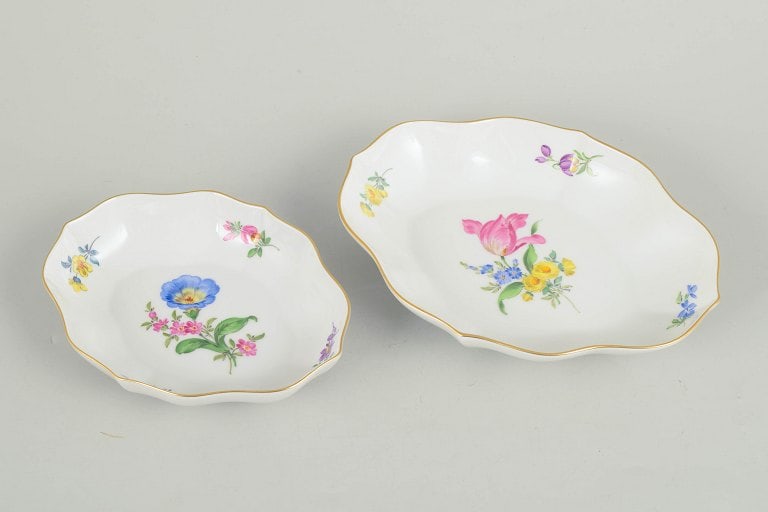Meissen, Germany. Set of two dishes with polychrome flower decoration. Mid-20th century. (1 of 4)