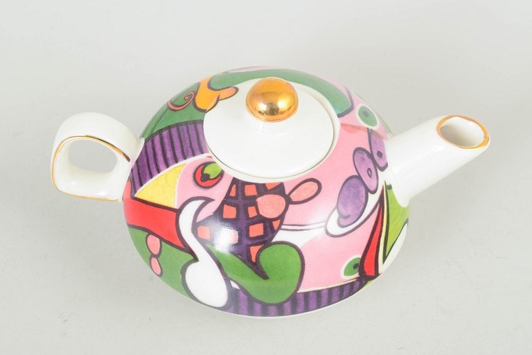Europe. Picasso teapot. Late 20th century. - 2