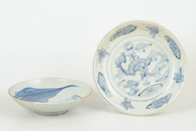 China. Two porcelain bowls with blue decoration under glaze. Qing dynasty (1 of 4)
