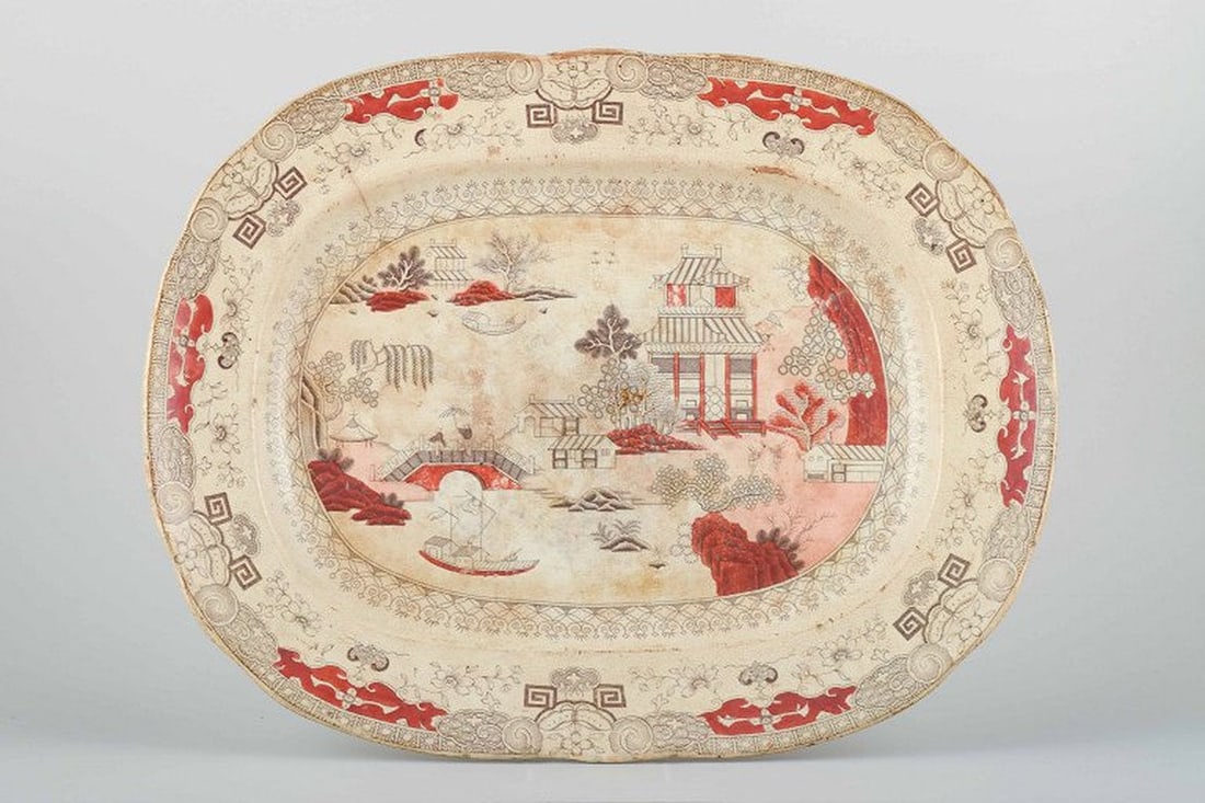 Mason's, England. Large oval dish in faience executed in classic Patent Ironstone China. 19th (1 of 7)
