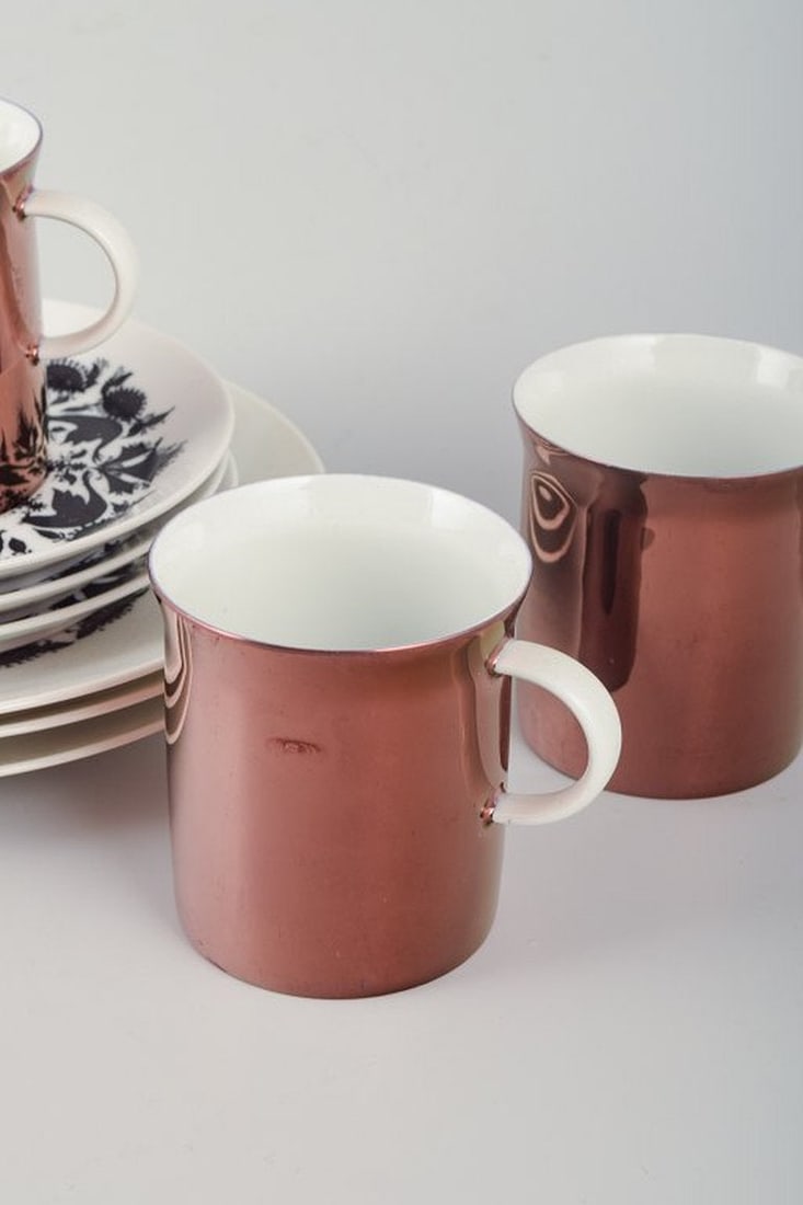 Rosenthal, Germany. 'Hilton' porcelain set consisting of three coffee cups with matching saucers and - 2