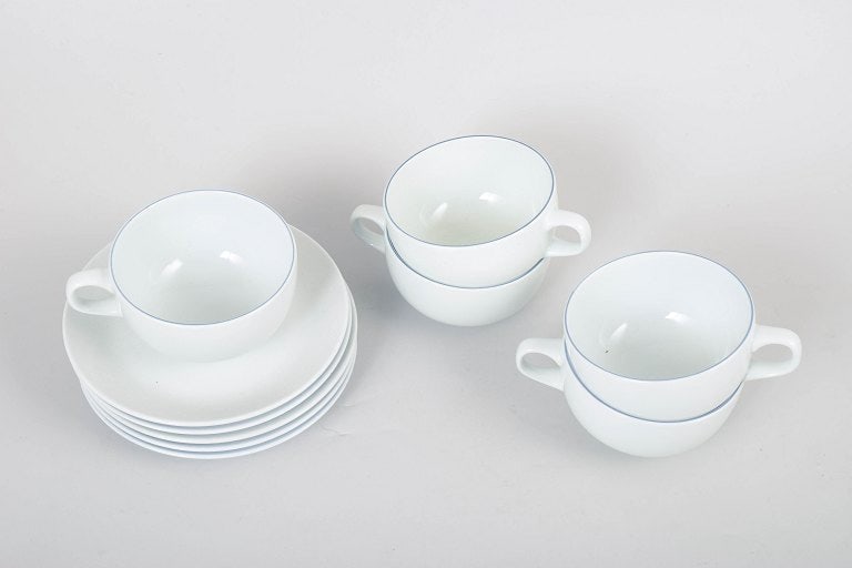 Grethe Meyer for Royal Copenhagen, Denmark. Set of five Blue Line porcelain coffee cups with - 2