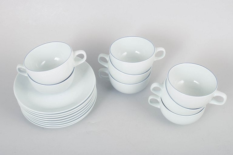 Grethe Meyer for Royal Copenhagen, Denmark. Set of eight Blue Line porcelain coffee cups with - 2