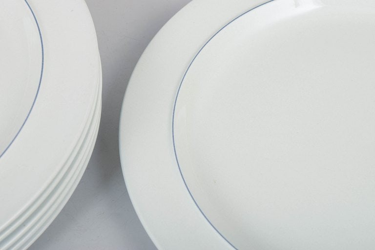 Grethe Meyer for Royal Copenhagen, Denmark. Set of six porcelain Blue Line dinner plates with blue - 3