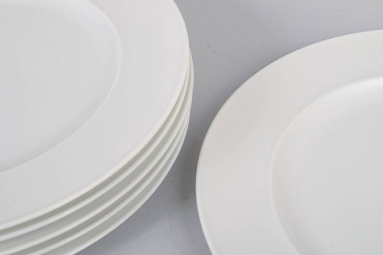 Tapio Wirkkala for Rosenthal Studio-Line, Germany. Set of six porcelain lunch plates with minimalist - 3