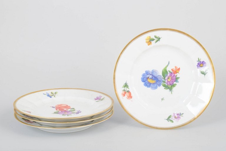 Royal Copenhagen, Denmark. Saxon Flower, set of four angular porcelain lunch plates. Approx. 1970s. (1 of 5)