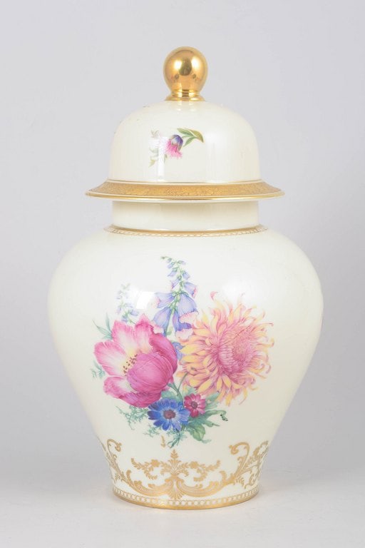 Rosenthal, Germany. Porcelain lidded jar with polychrome floral bouquets. Approx. 1930s. (1 of 4)