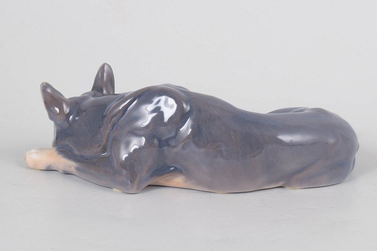 Bing & Grøndahll, Denmark. German Shepherd figurine in glazed porcelain. Approx. 1920s. - 4