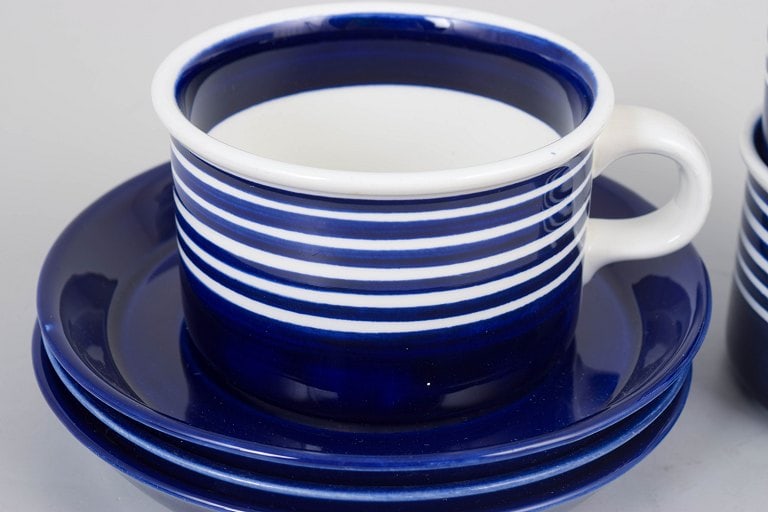 Karin Björquist for Gustavsberg, Sweden. Set of three porcelain teacups with saucers with deep - 3