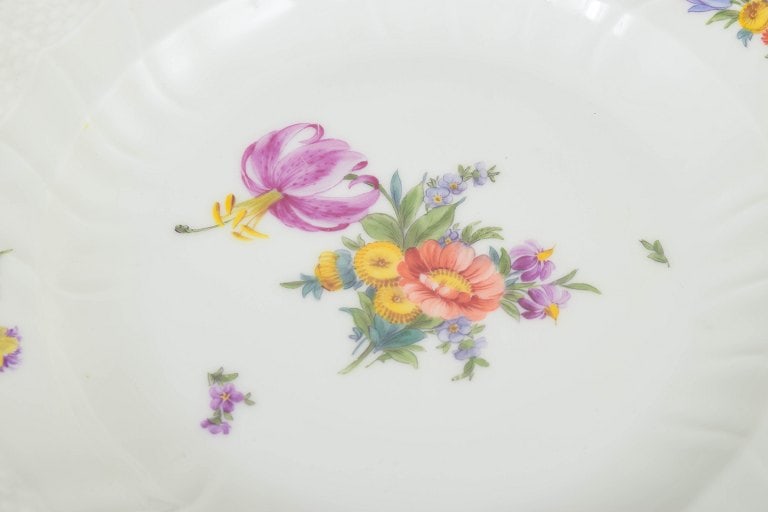Royal Copenhagen, Denmark. Saxon flower, set of four porcelain dinner plates with floral motifs and - 3