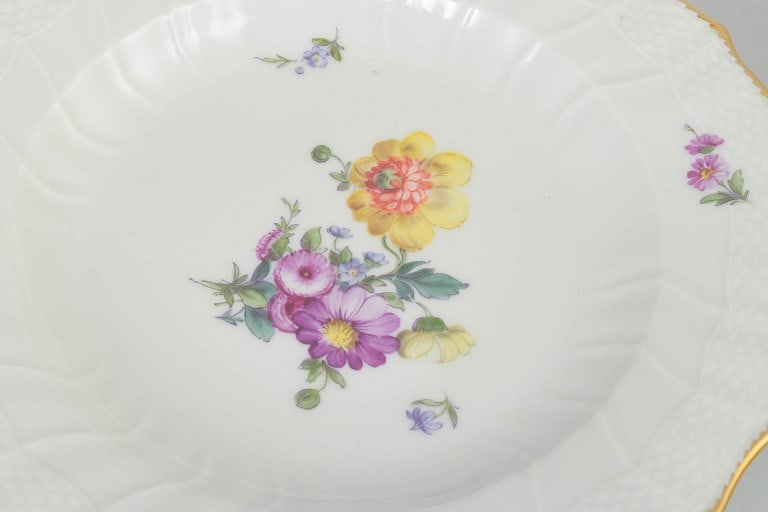 Royal Copenhagen, Denmark. Saxon flower, set of four porcelain dinner plates with floral motifs and - 3
