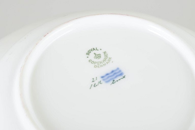 Royal Copenhagen, Denmark. Saxon flower, set of four porcelain deep plates with floral motifs. - 4