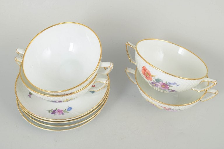 Royal Copenhagen, Denmark. Saxon flower, set of four porcelain bouillon cups with saucers floral - 2