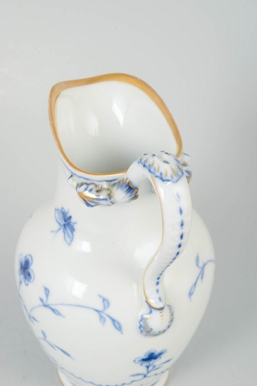 Bing & Grondahl, Denmark. Porcelain pitcher from the Butterfly series with blue floral decoration. - 3