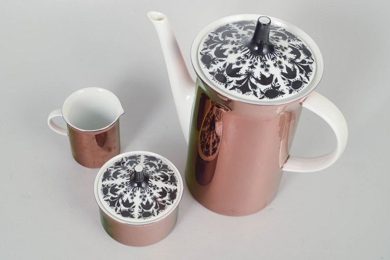 Bjørn Wiinblad for Rosenthal, Germany. Porcelain coffee pot with creamer and sugar bowl with - 2
