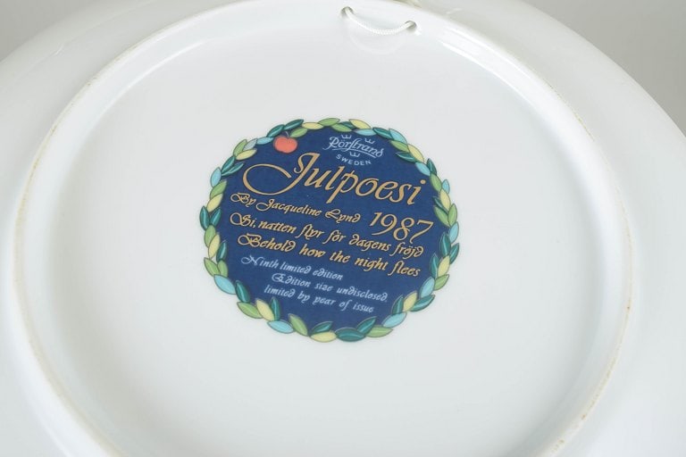 Jacqueline Lynd for Rörstrand, Denmark. Faience set of four Christmas plates with colourful - 4