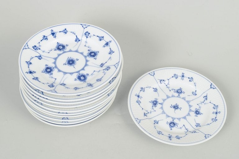 Royal Copenhagen, Denmark. Blue Fluted Plain, set of eleven side dishes with cobalt blue pattern. - 2