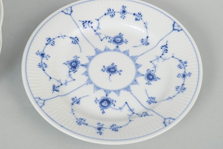 Royal Copenhagen, Denmark. Blue Fluted Plain, set of eleven side dishes with cobalt blue pattern. - 3
