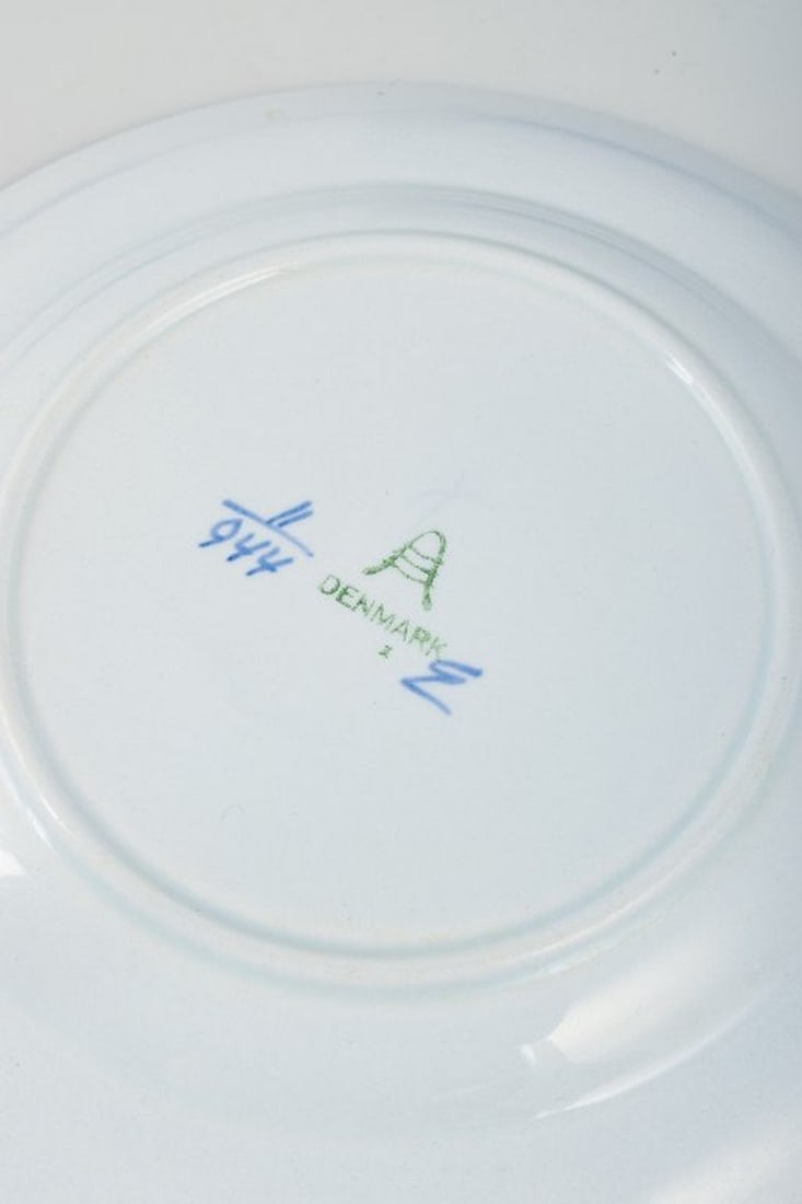 Christian Joachim for Aluminia, Denmark. Tranquebar. 15 plates in light blue faience with dark blue - 4