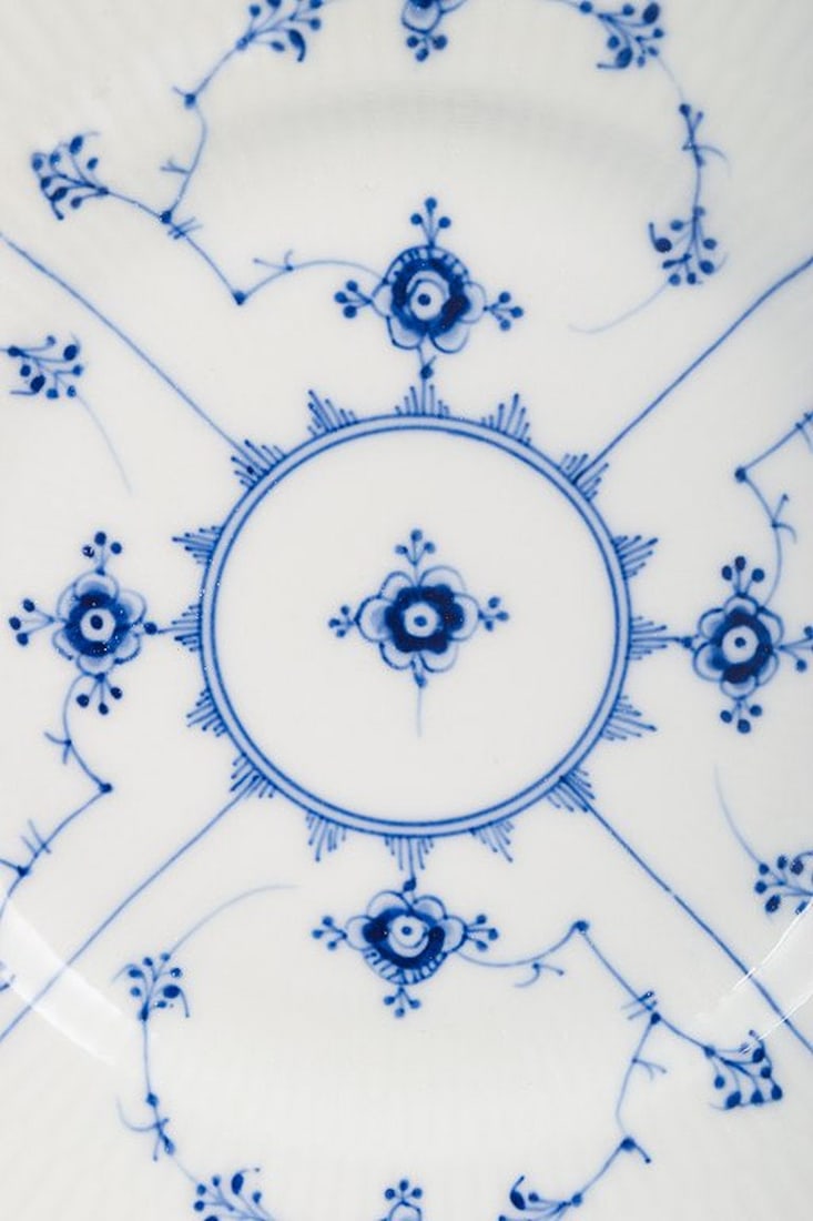 Royal Copenhagen Blue Fluted Plain. Two small porcelain luncheon plates. Circa 1930s. - 2