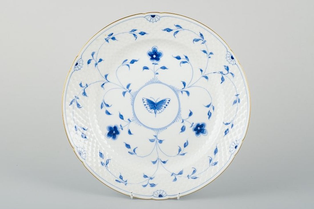 Bing & Grøndahll, Denmark. Butterfly. Hand-painted porcelain round platter. 1920s/30s.: Bing & Grøndahll, Butterfly, hand-painted round platter. Gold decoration. 1920s/30s. In perfect condition. Stamped. First quality. Dimensions: H 4.5 cm x D 32.5 cm. Reserve: $196.00 Shipping: