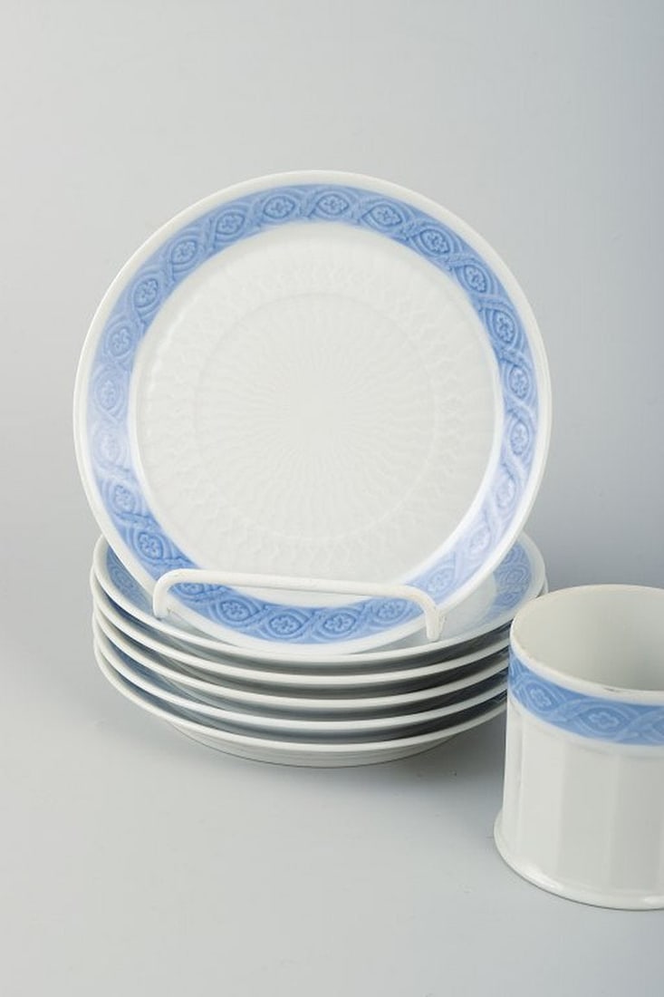 Arnold Krog for Royal Copenhagen Blue Fan. Six porcelain coffee cups with matching saucers. Circa - 3