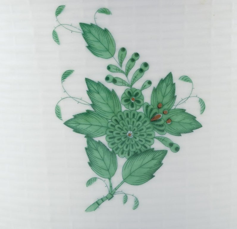 Herend, Hungary. Chinese Bouquet Apponyi Green. Porcelain champagne cooler/large flowerpot. Mid-20th - 3