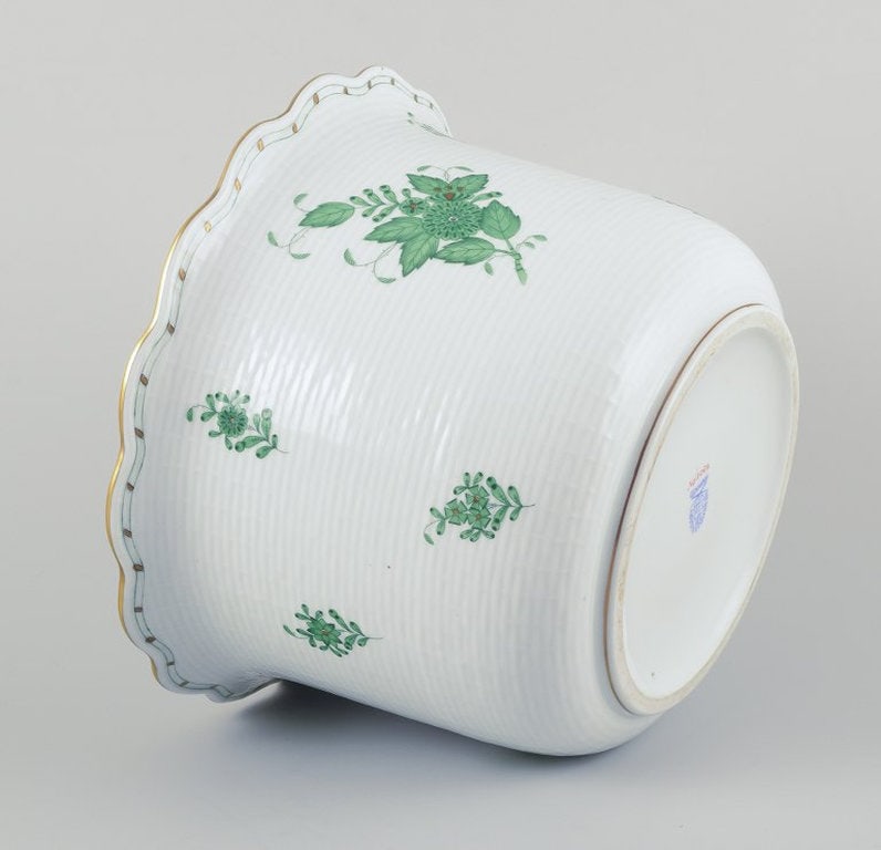 Herend, Hungary. Chinese Bouquet Apponyi Green. Porcelain champagne cooler/large flowerpot. Mid-20th - 5