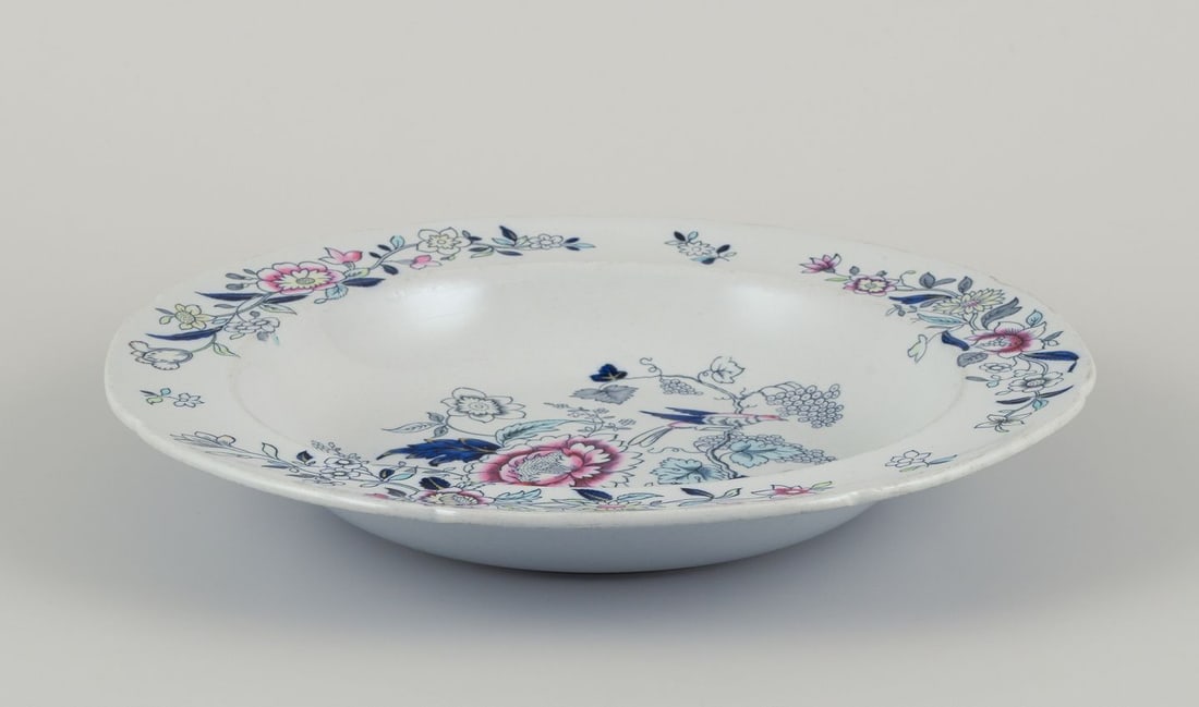 Copeland Spode, England. Four deep plates in faience with flower and bird motifs. Approx. 1930s. - 8