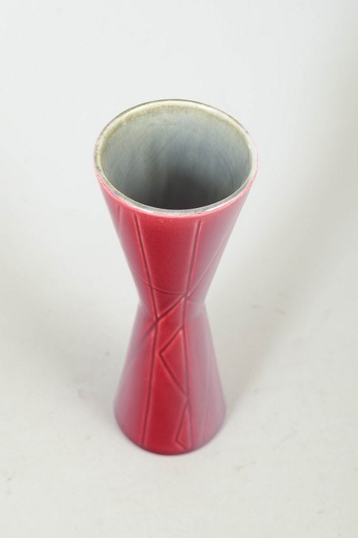 Carl-Harry Stålhane for Rörstrand, Sweden. California vase in glazed stoneware in red - 3