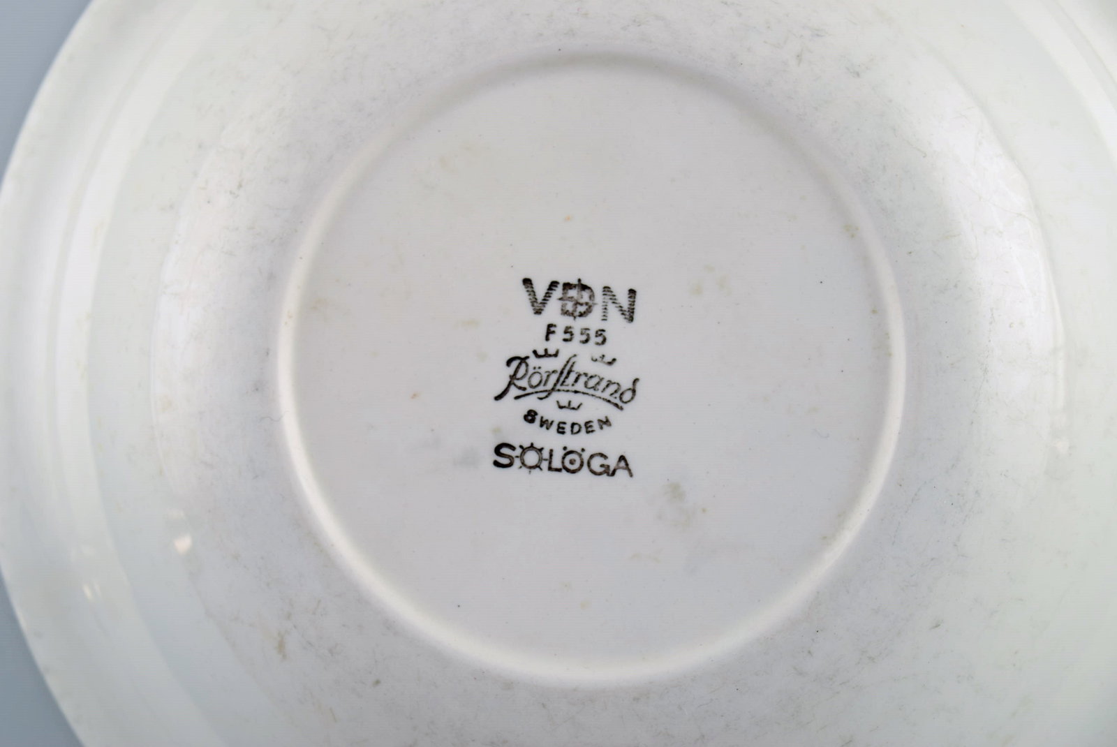 Carl Harry Stålhane (1920-1990) for Rörstrand. Four deep Solöga plates in - 5