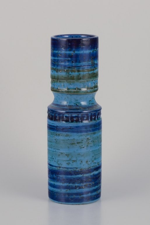 Aldo Londi (1911-2003) for Bitossi, Italy. Ceramic vase with green and blue glaze in a geometric: Aldo Londi (1911-2003) for Bitossi, Italy. Ceramic vase with green and blue glaze in a geometric pattern. Approximately from the 1970s. Marked. In perfect condition. Dimensions: Height 25.3 cm x