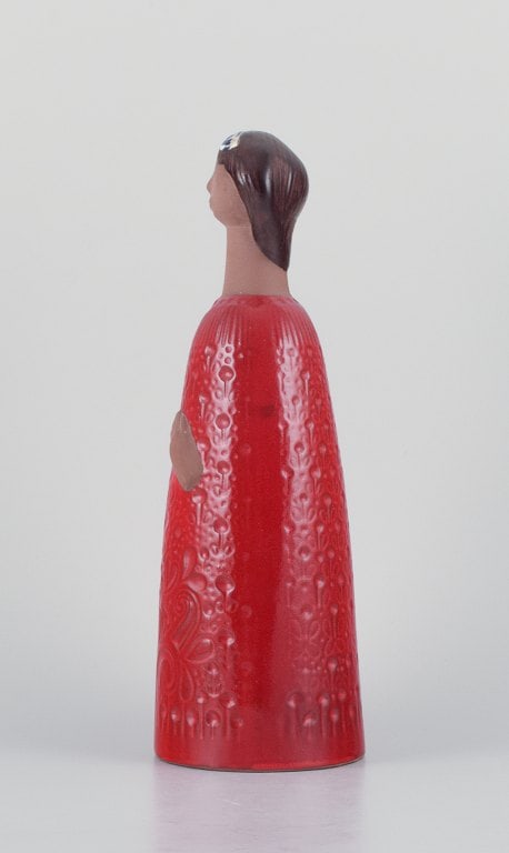 Mari Simmulson, a large unique handmade ceramic sculpture of a woman with deep red glaze. - 2