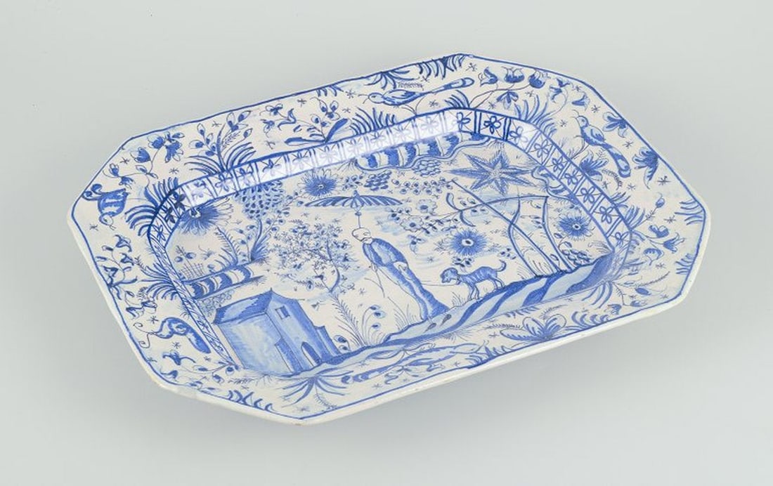 European ceramic dish. Octagonal ceramic dish. Oriental style. Mid 20th century. (1 of 8)