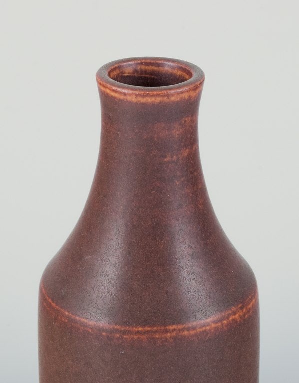 Ingrid and Erich Triller, Sweden. Unique ceramic vase decorated with brown-toned glaze. - 3