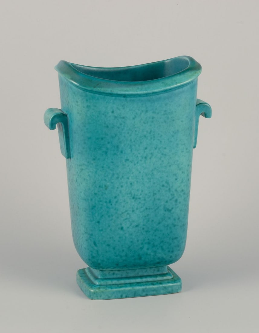 Wilhelm Kåge for Gustavsberg. Large "Argenta" vase with two handles. Glaze in green hues. (1 of 8)